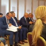 Guvernul vrea datele posesorilor de cartele prepay ca să-i poată amenda pe cei care sună abuziv la 112 dezbatere mcsi autoritati